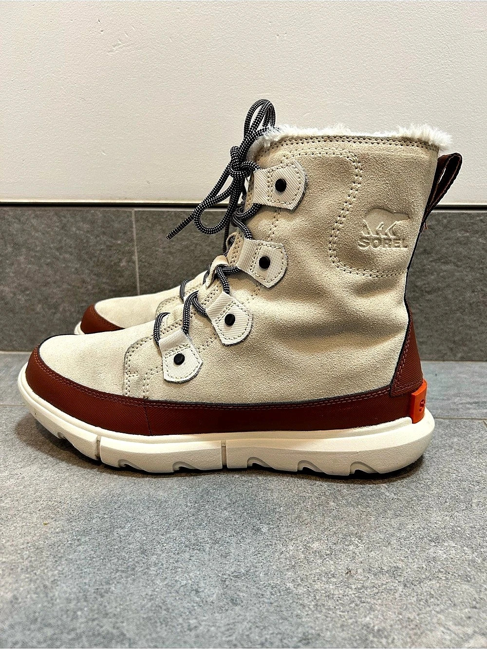Sorel 1964 Premium T Winter Boots in White & Brown US 9.5